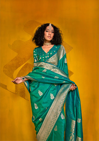 Green Karnival Two Tone Handloom Weaving Silk Saree