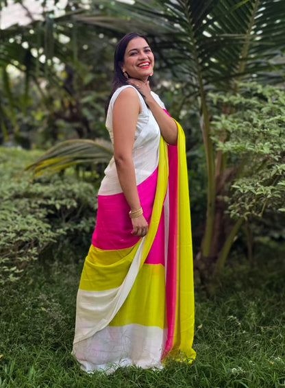Gulabi Shaam White Saree