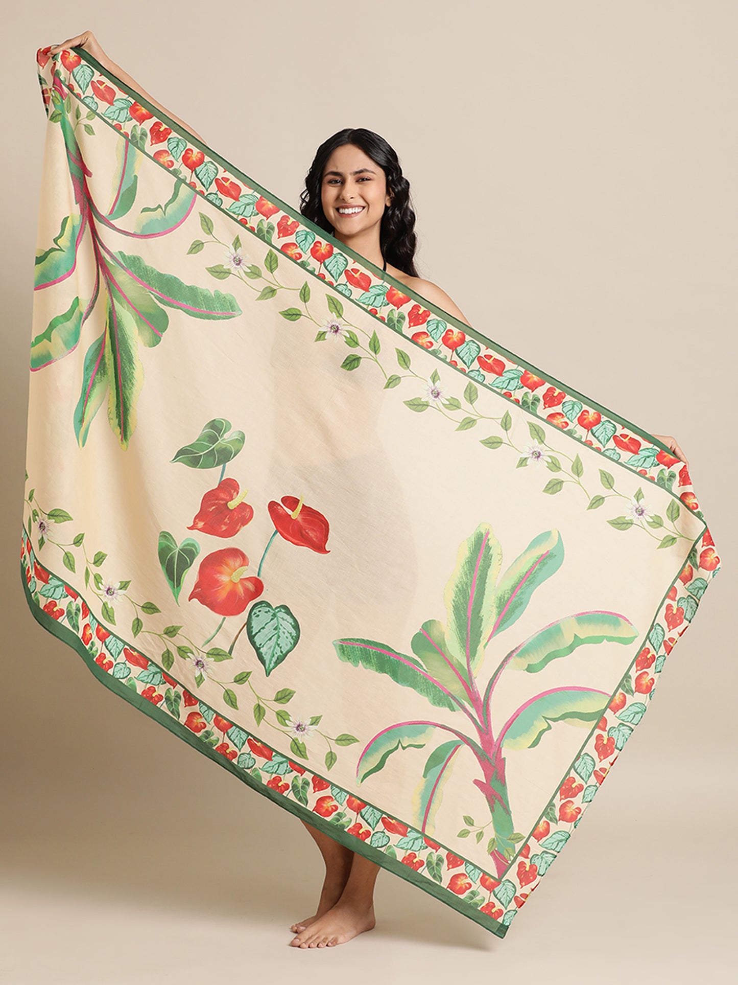 Ivory Oasis Sarong in Cotton Mull