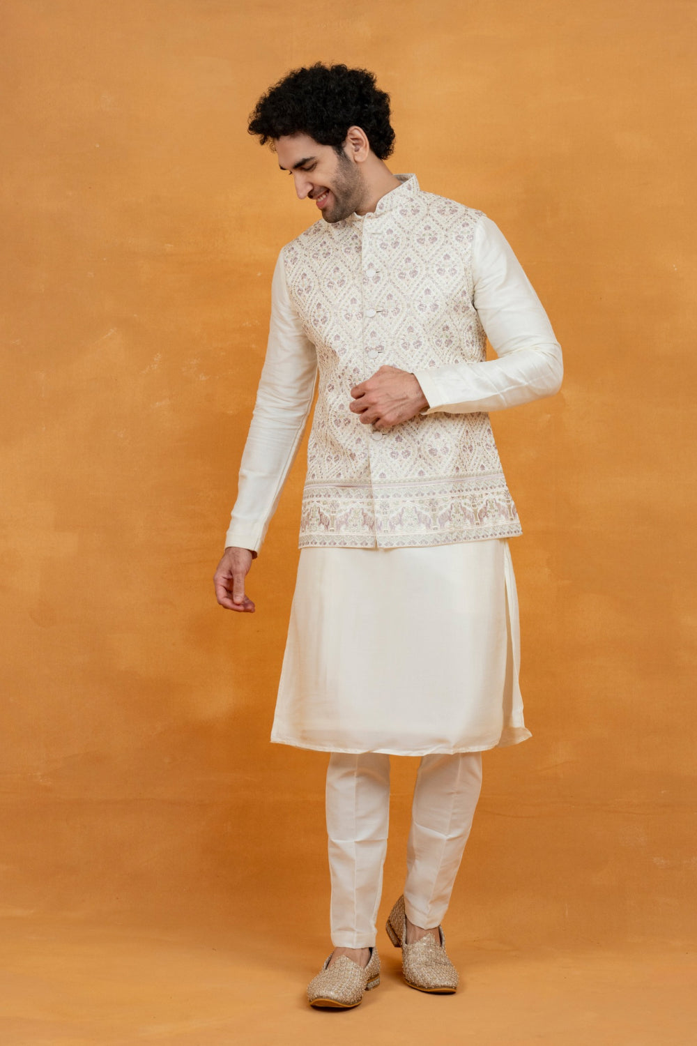 Cream silk koti set with pastel thread embroidery