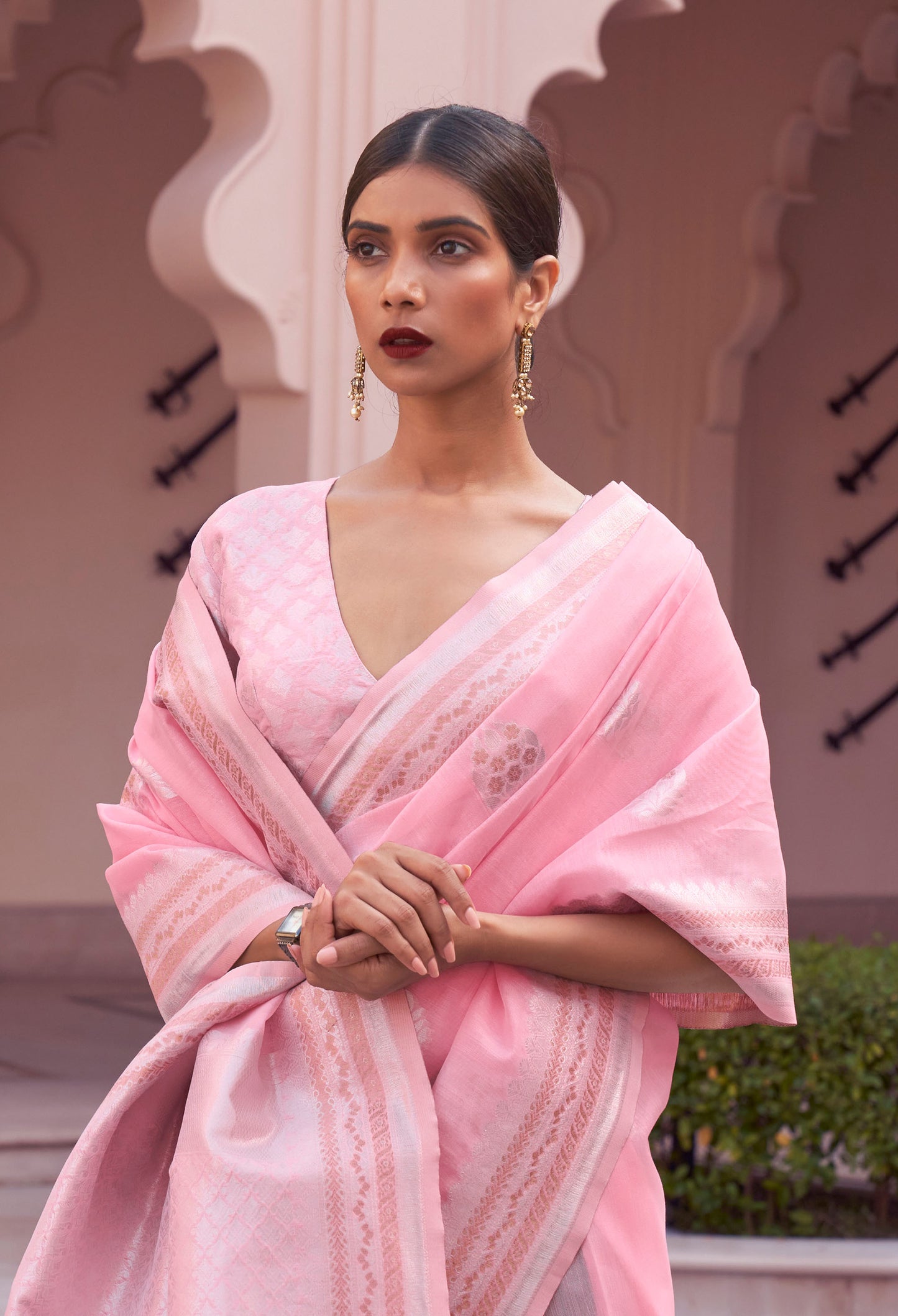 Peach Kavni Linen Woven Saree