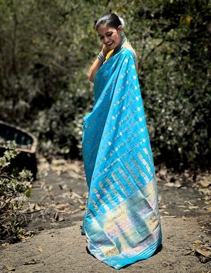 Ambar Jyoti Mekhela Chador