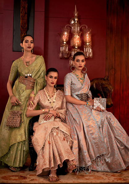 Metallic Silver Kalkatti Zari Handloom Silk Saree