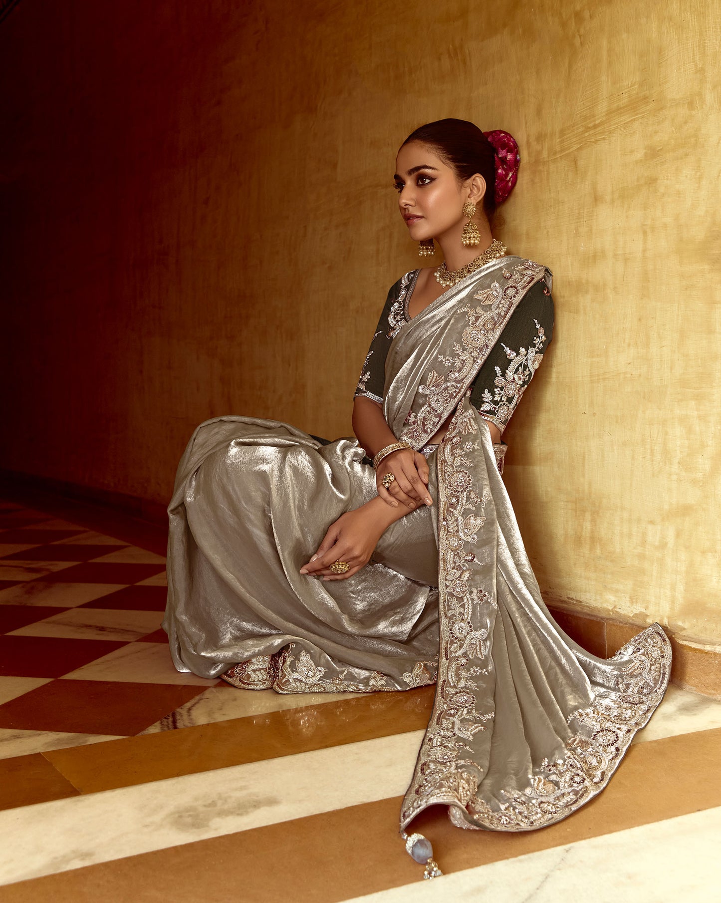 Grey Dhaga and Butti embroidered Pankhudi Saree