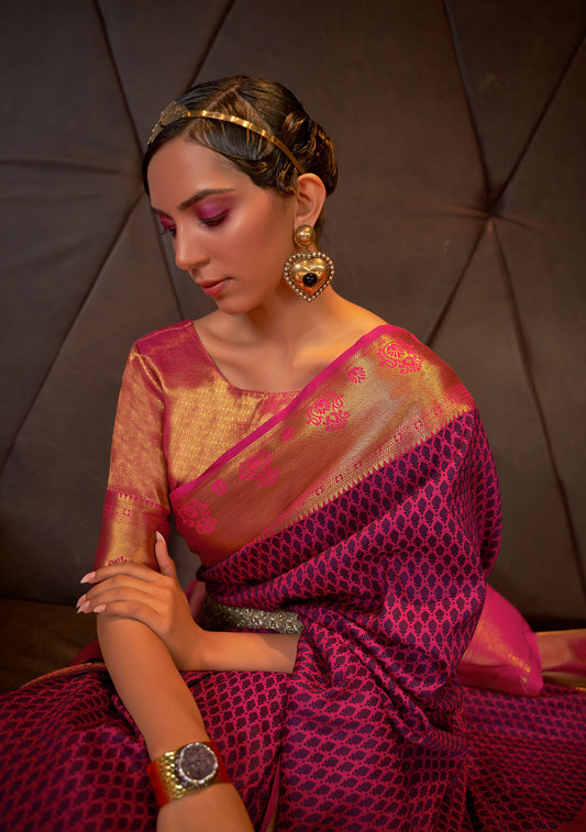 Magenta Kurveen Silk Self Contrast Handloom Saree