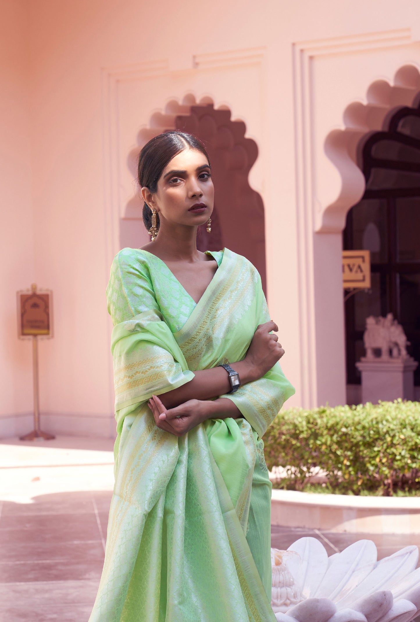 Green Kavni Linen Woven Saree