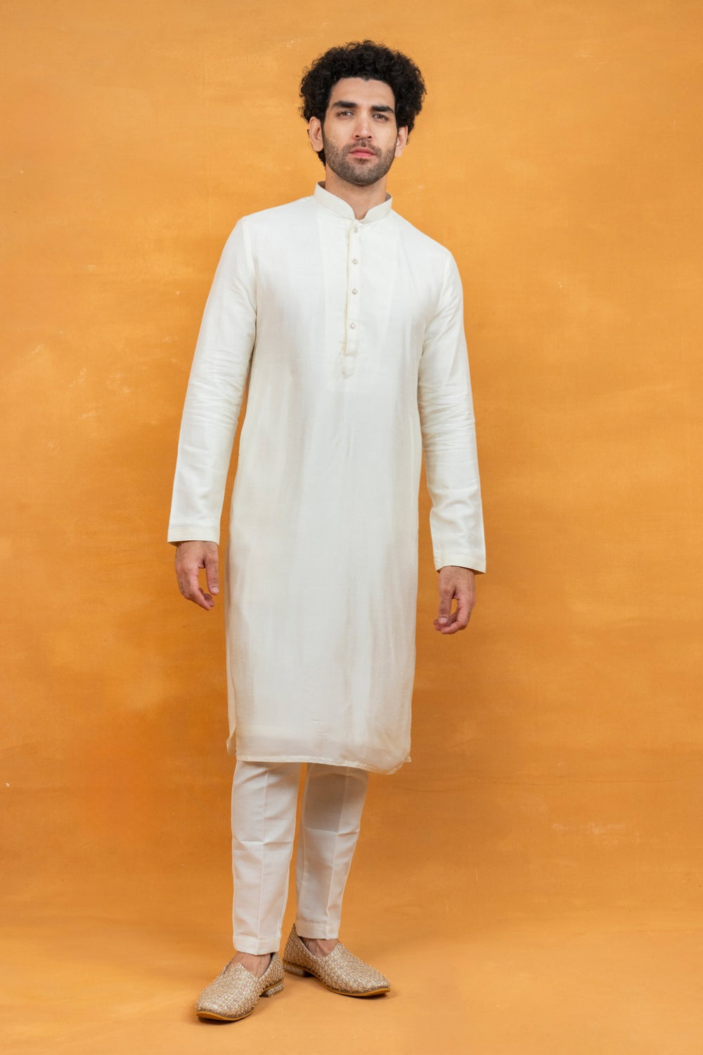 Off-White silk koti set with golden thread embroidery