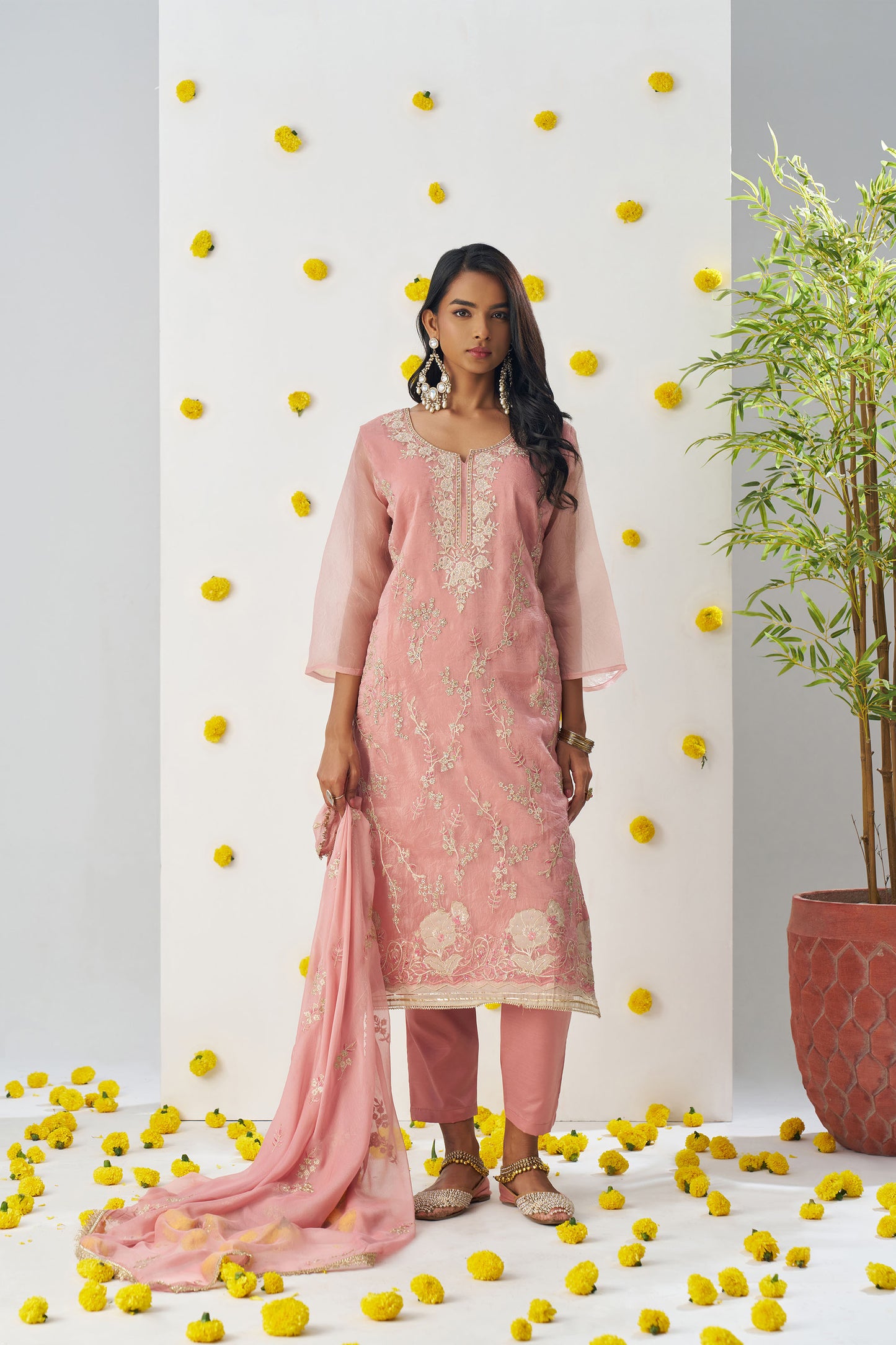 Pink Fancy Crush Sequins & Thread Embroidered Kurta Set