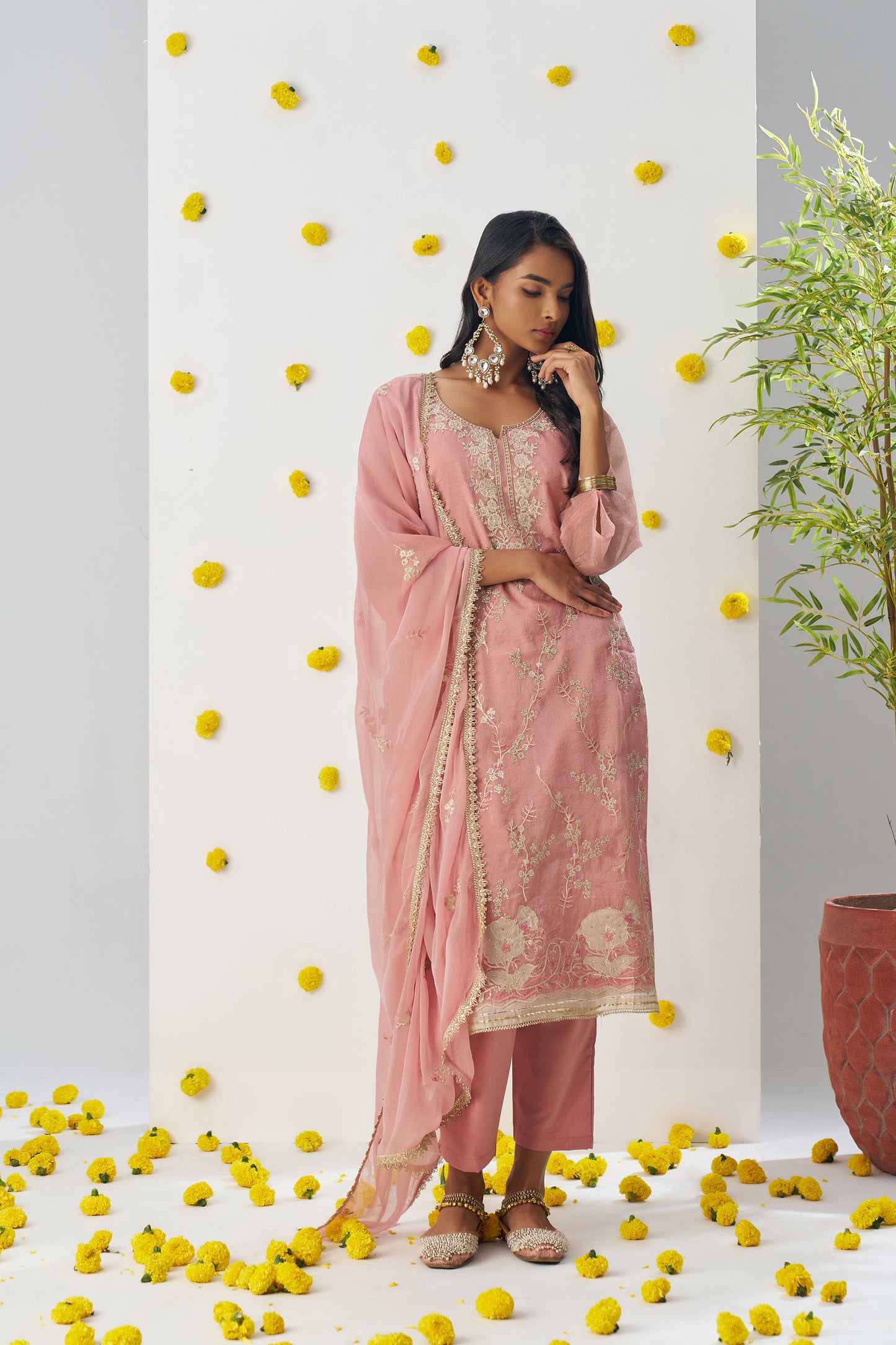 Pink Fancy Crush Sequins & Thread Embroidered Kurta Set