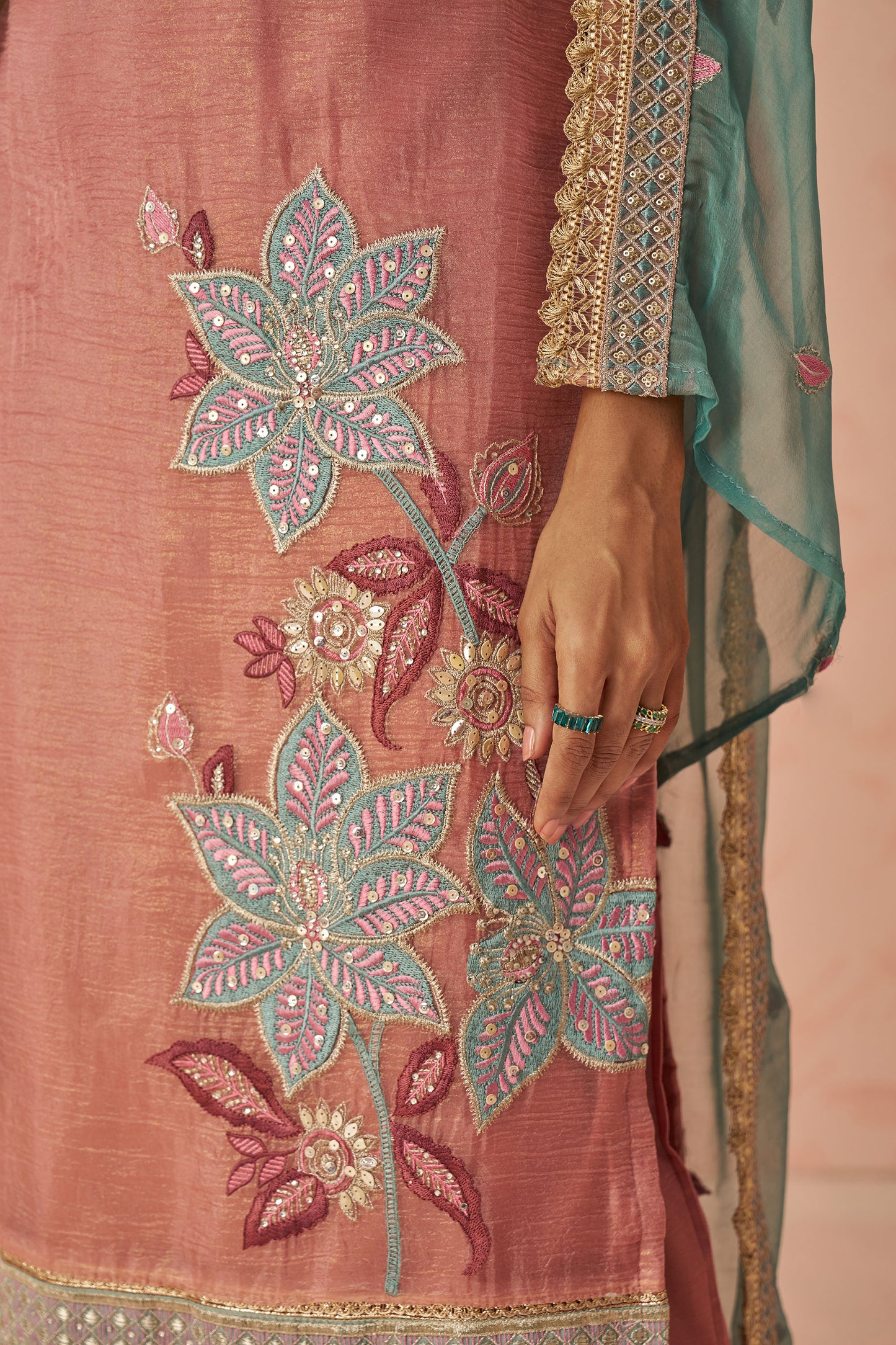 Dusty Pink Georgette Floral Embroidered Festive Kurta Set