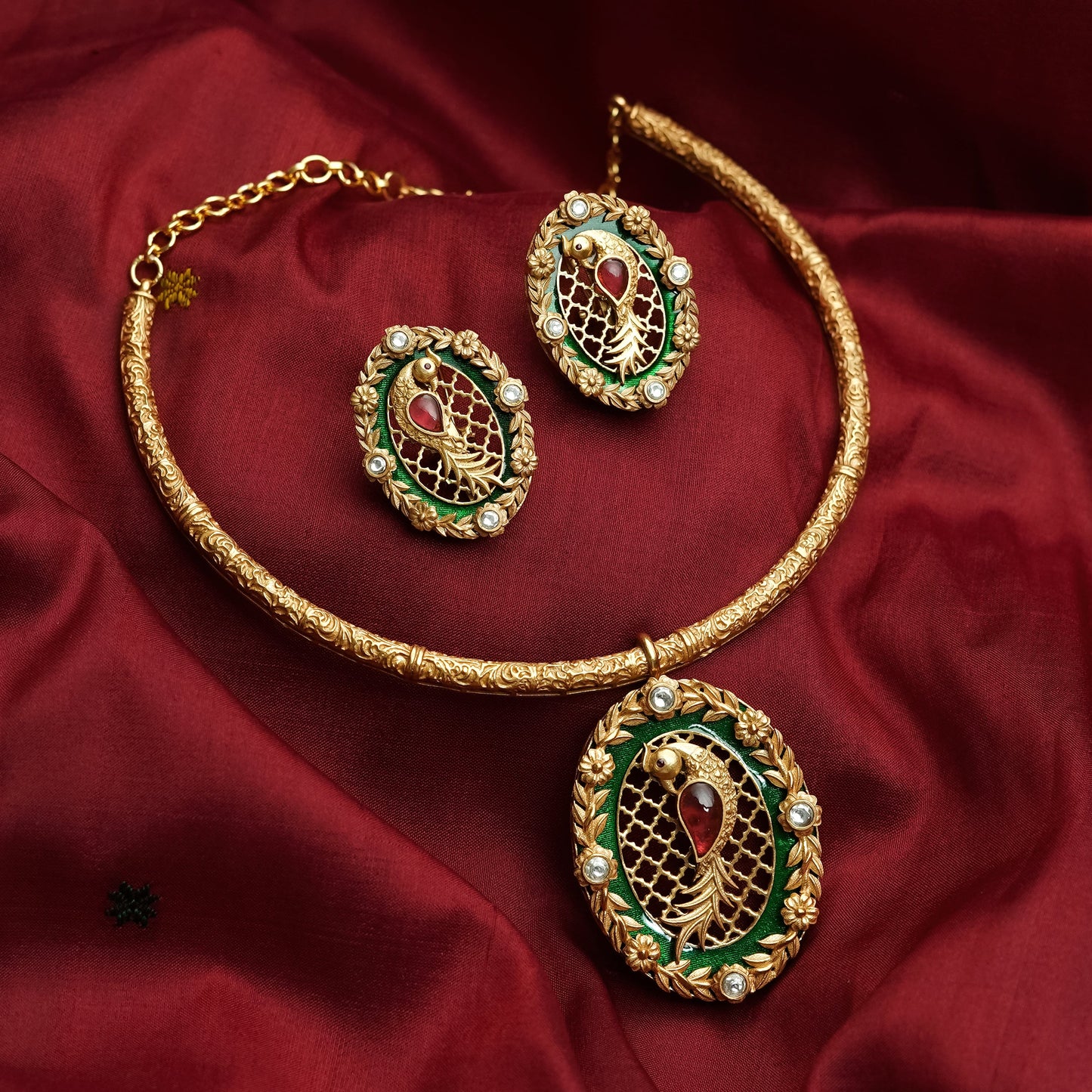 Jodhaa Handcrafted Choker Set