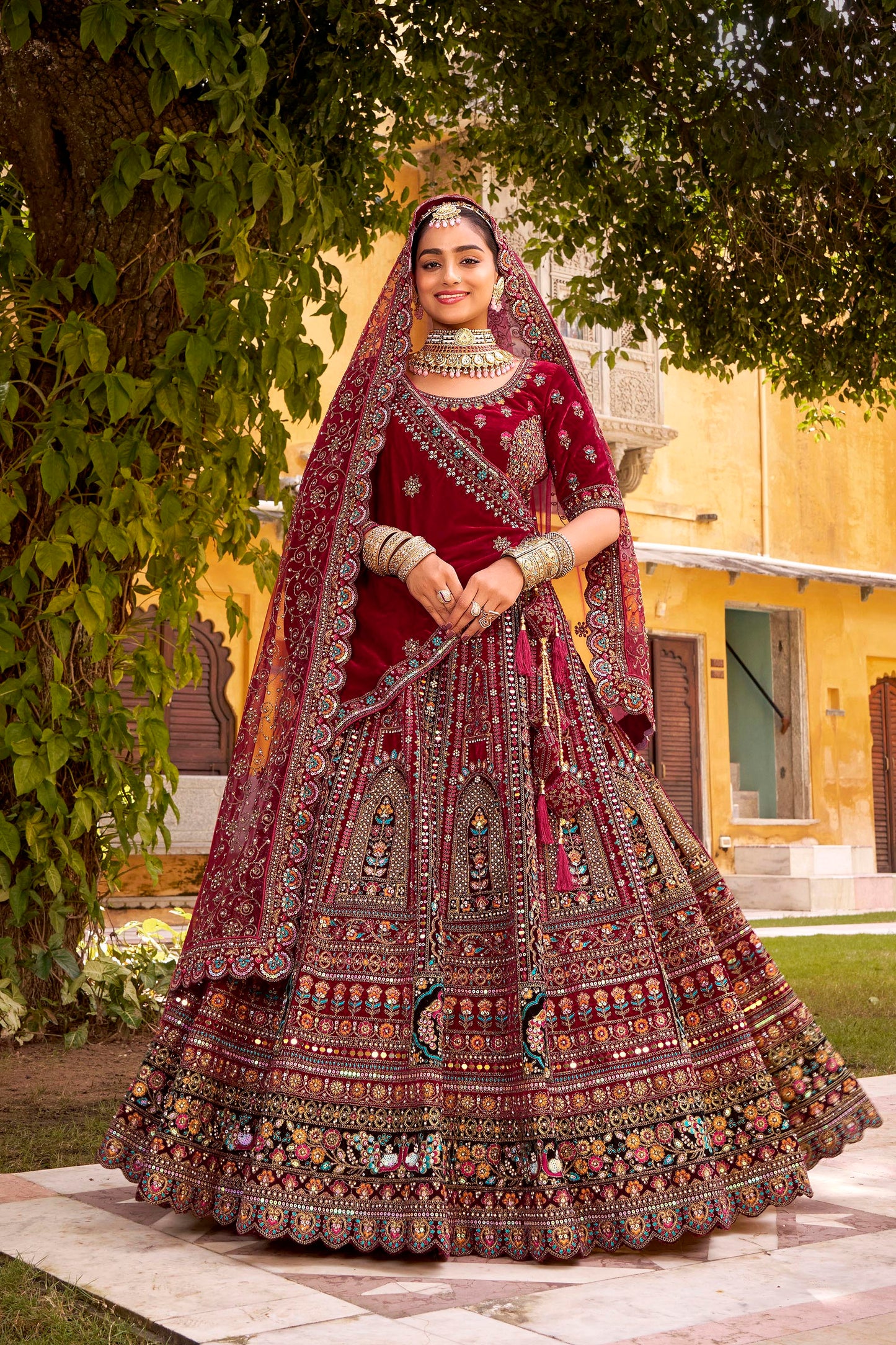 Maroon Velvet Bridal Lehenga Pinterest Maroon Velvet Heavy Zarkan Diamond Mirror Hand Embroidery Bridal Maroon Velvet Bridal Lehenga Pinterest Maroon Velvet Heavy Zarkan Diamond Mirror Hand Embroidery Bridal