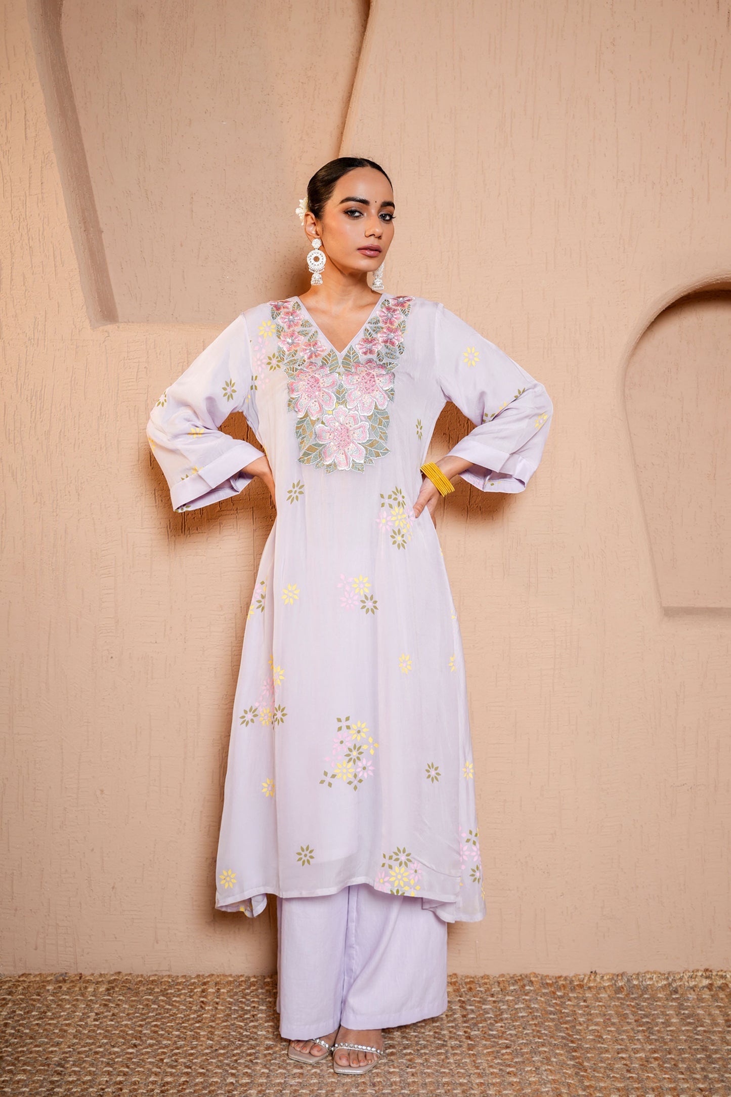 Light Purple Organza Thread Work Embroidery Kurta Set