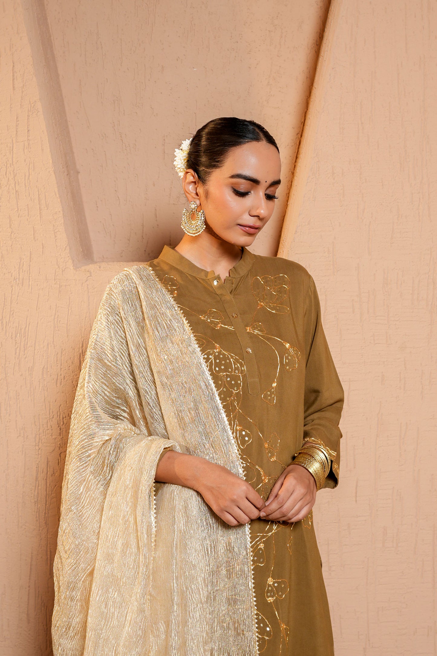 Mehendi Green Rayon Golden Dori Machine Embroidery Kurta Set