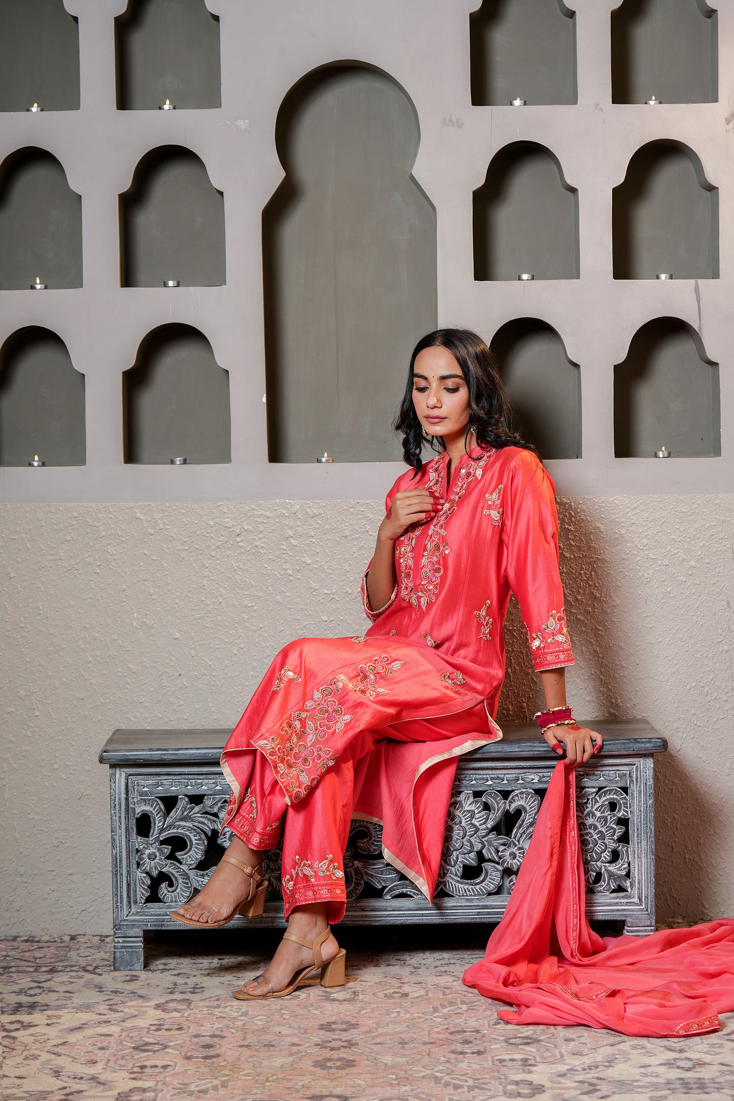 Red Chanderi Kurta Set With Pearl & Hand Work Embroidery