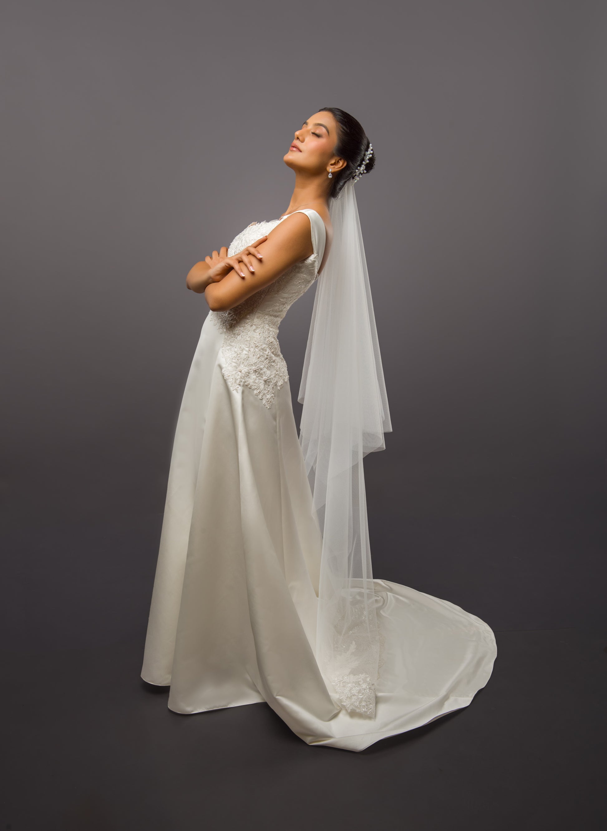 Pearl Ivory Christian Wedding dress with Veil S - Main Image