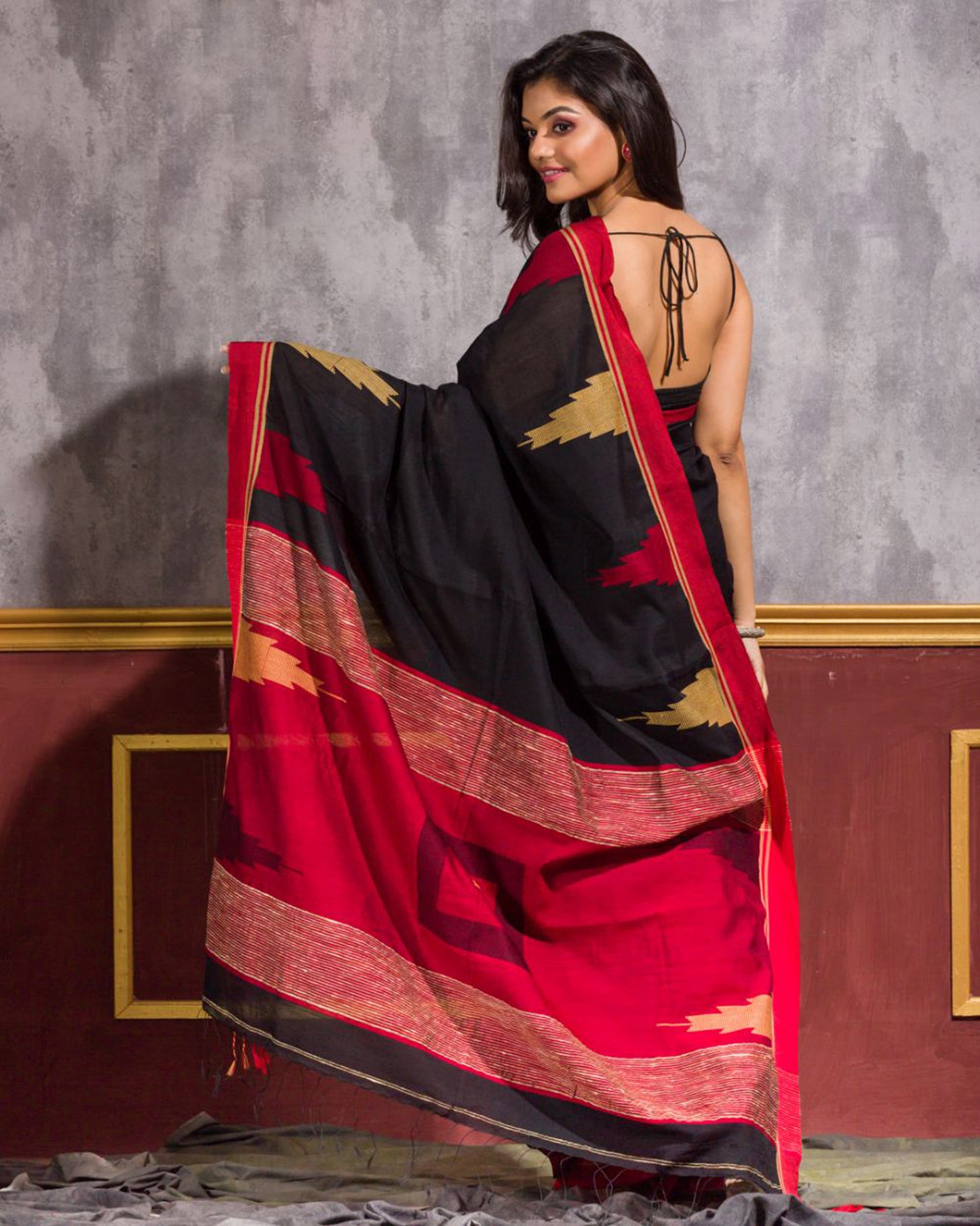 Temple Border Black Blended Cotton Saree