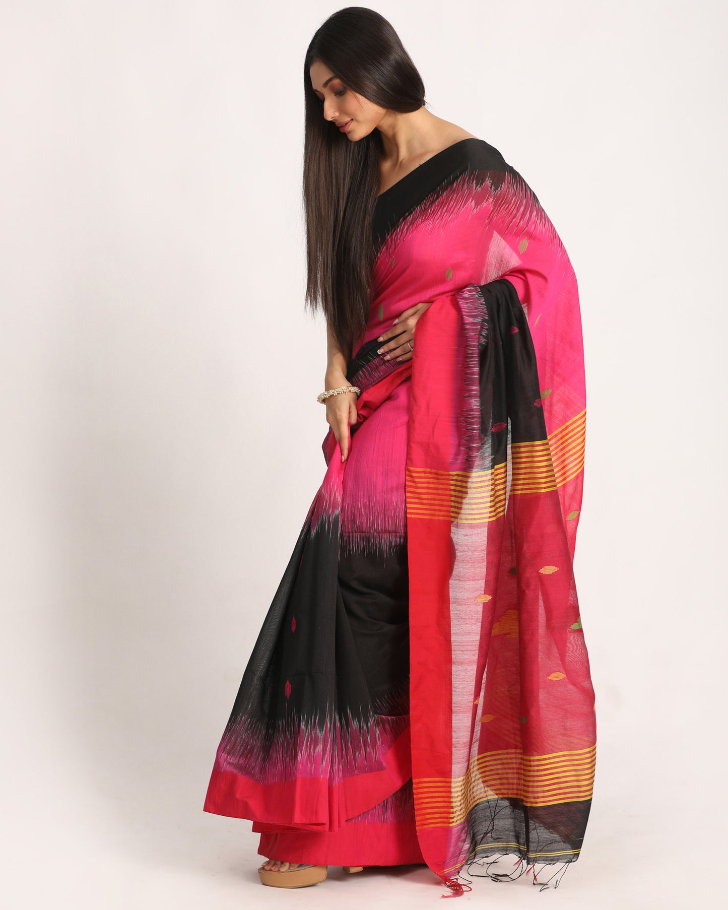 Fuchsia Black Cotton Blend Handloom Tie Dye Jamdani Saree