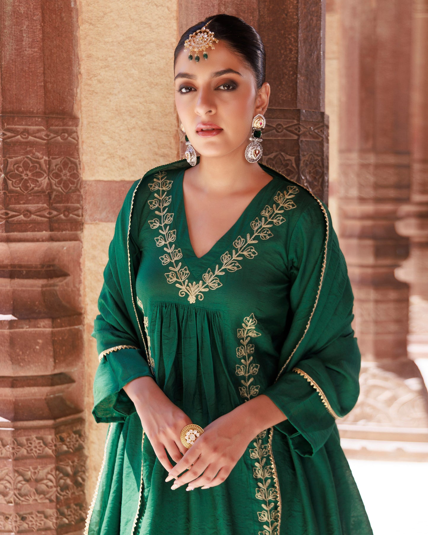 Green Aari Embroidery Chanderi Kurta & Dupatta Set