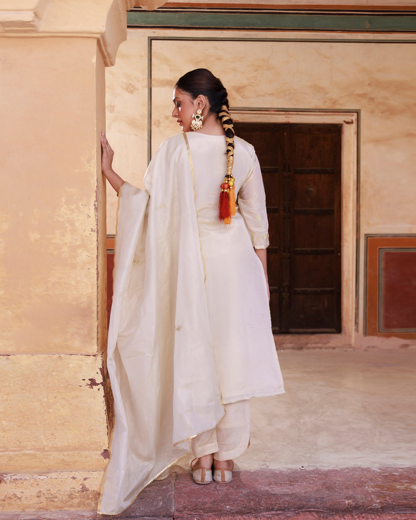 Ivory Tissue Georgette Aari Embrodidery Kurta & zari embelllished Dupatta Set