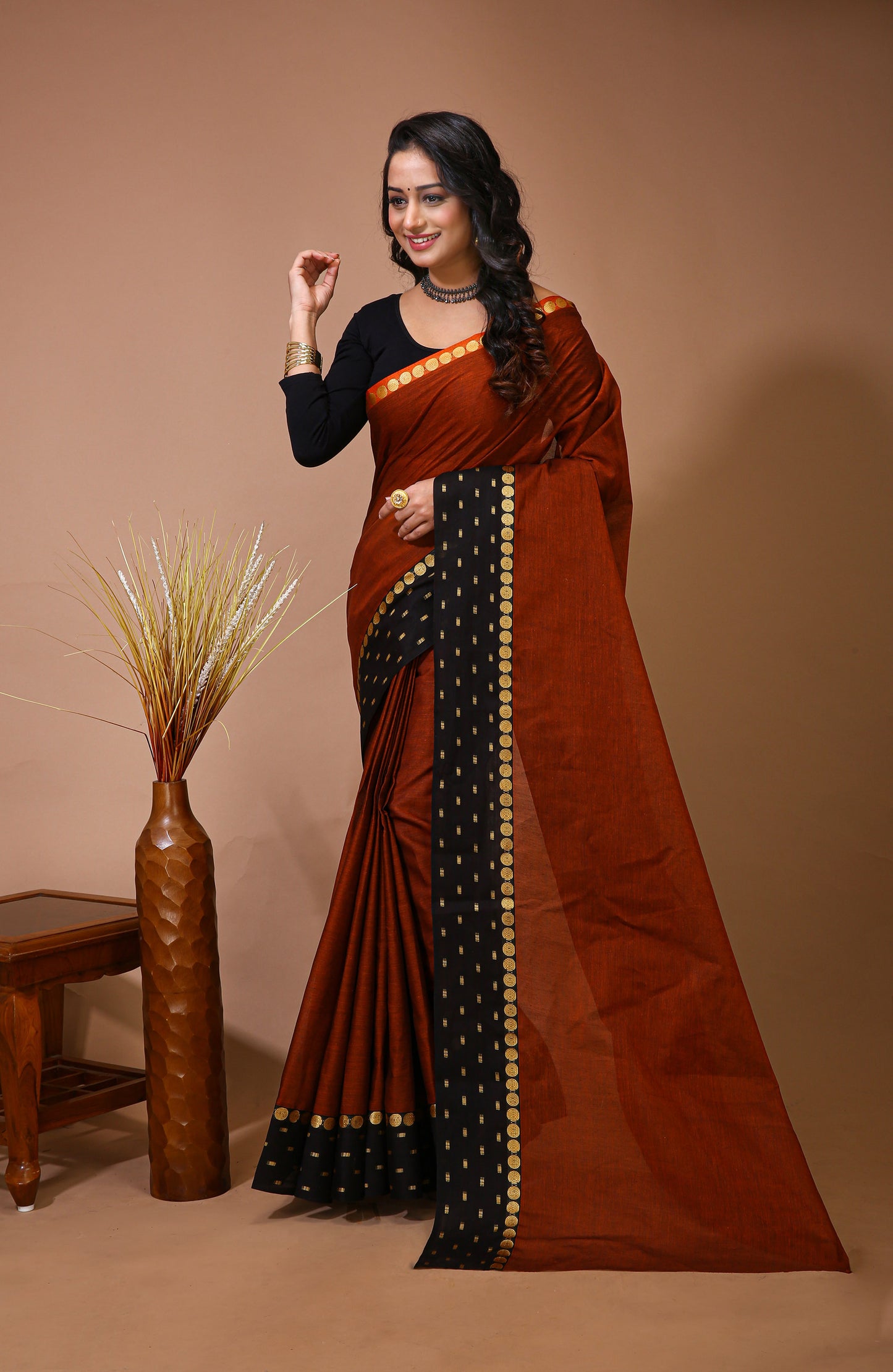Dori Orange Cotton Self Design Saree