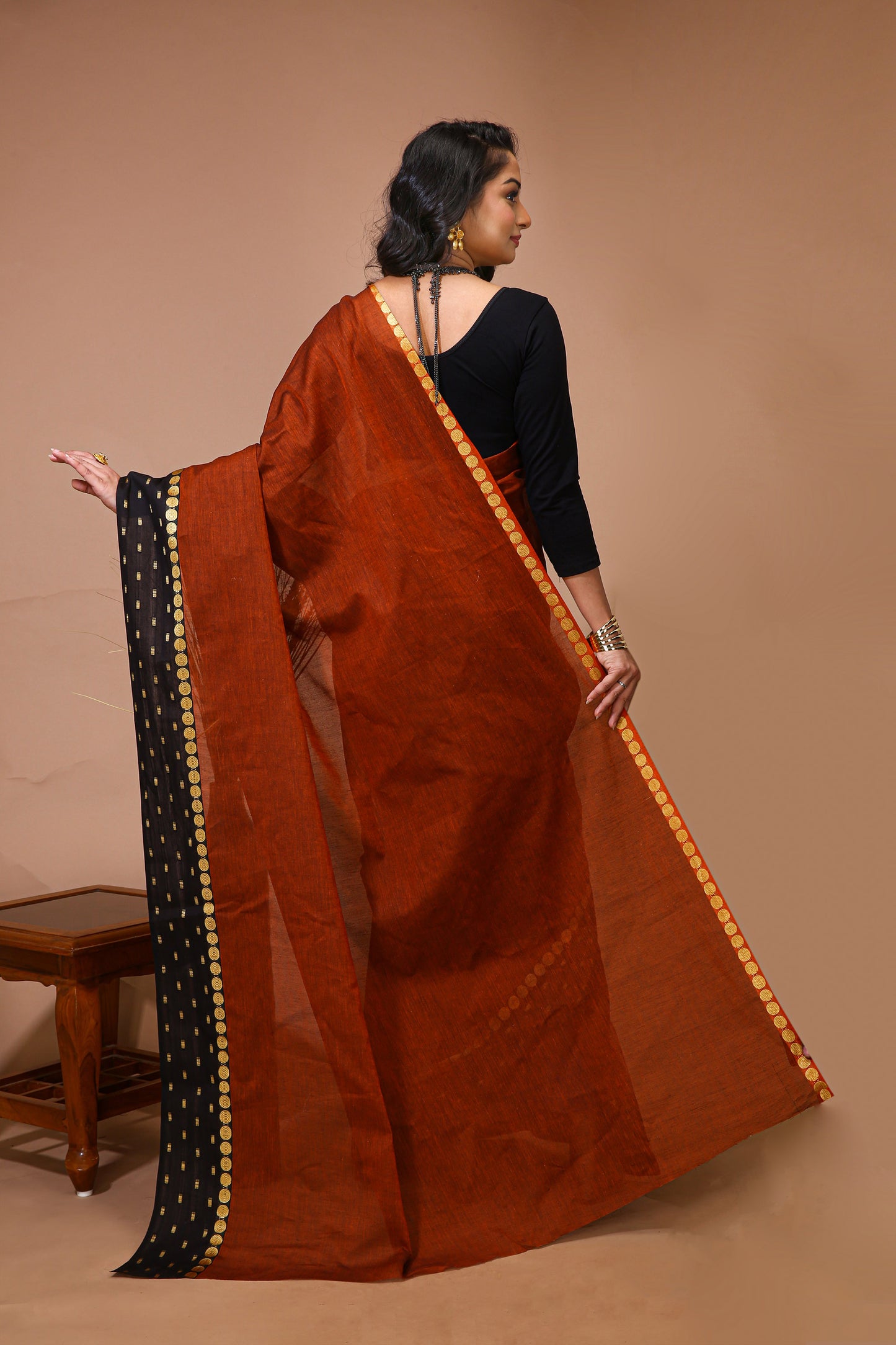 Dori Orange Cotton Self Design Saree