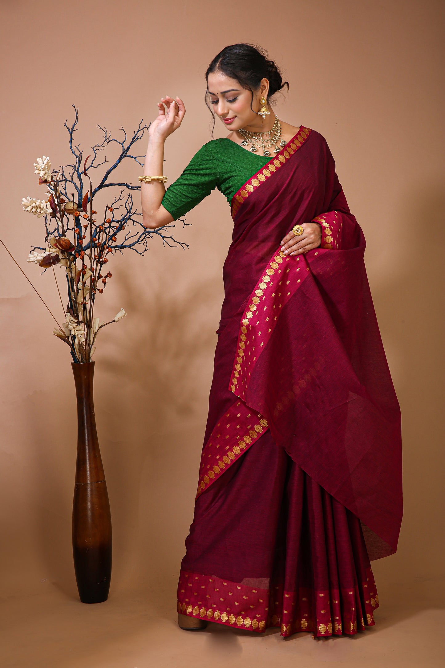 Dori Pink Cotton Embellished Saree