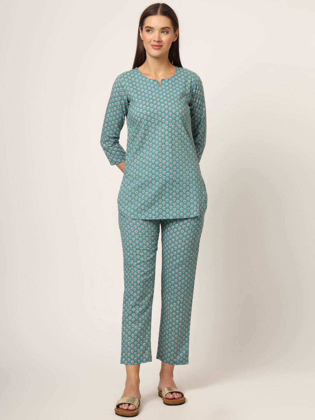 Green Floral Print Cotton Regular Fit Night Suit