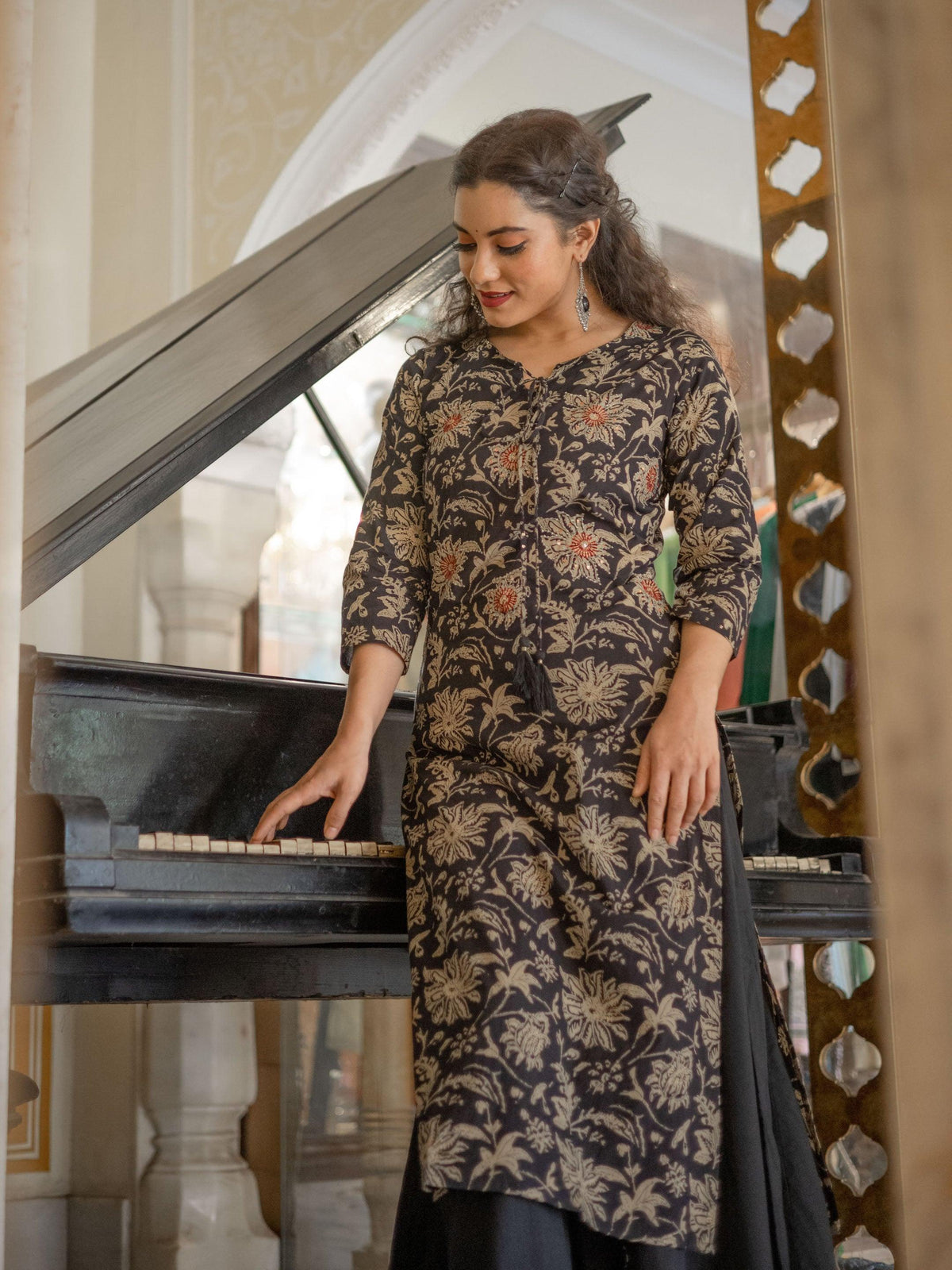  Black Printed Kurta with Palazzo Set - world.com