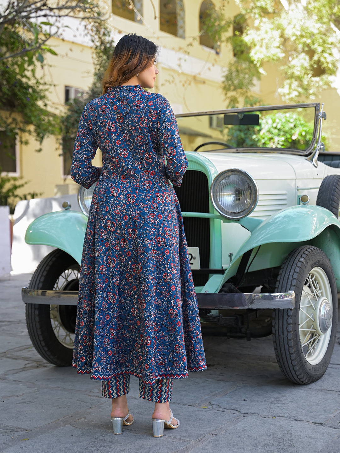 Multicolor Floral Print Cotton Fabric Kurta  Pant With Dupatta