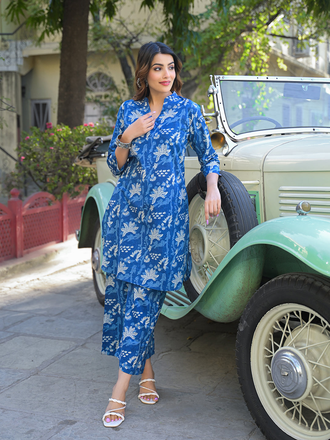 Blue Floral Print Cotton Fabric Kurta with Pant