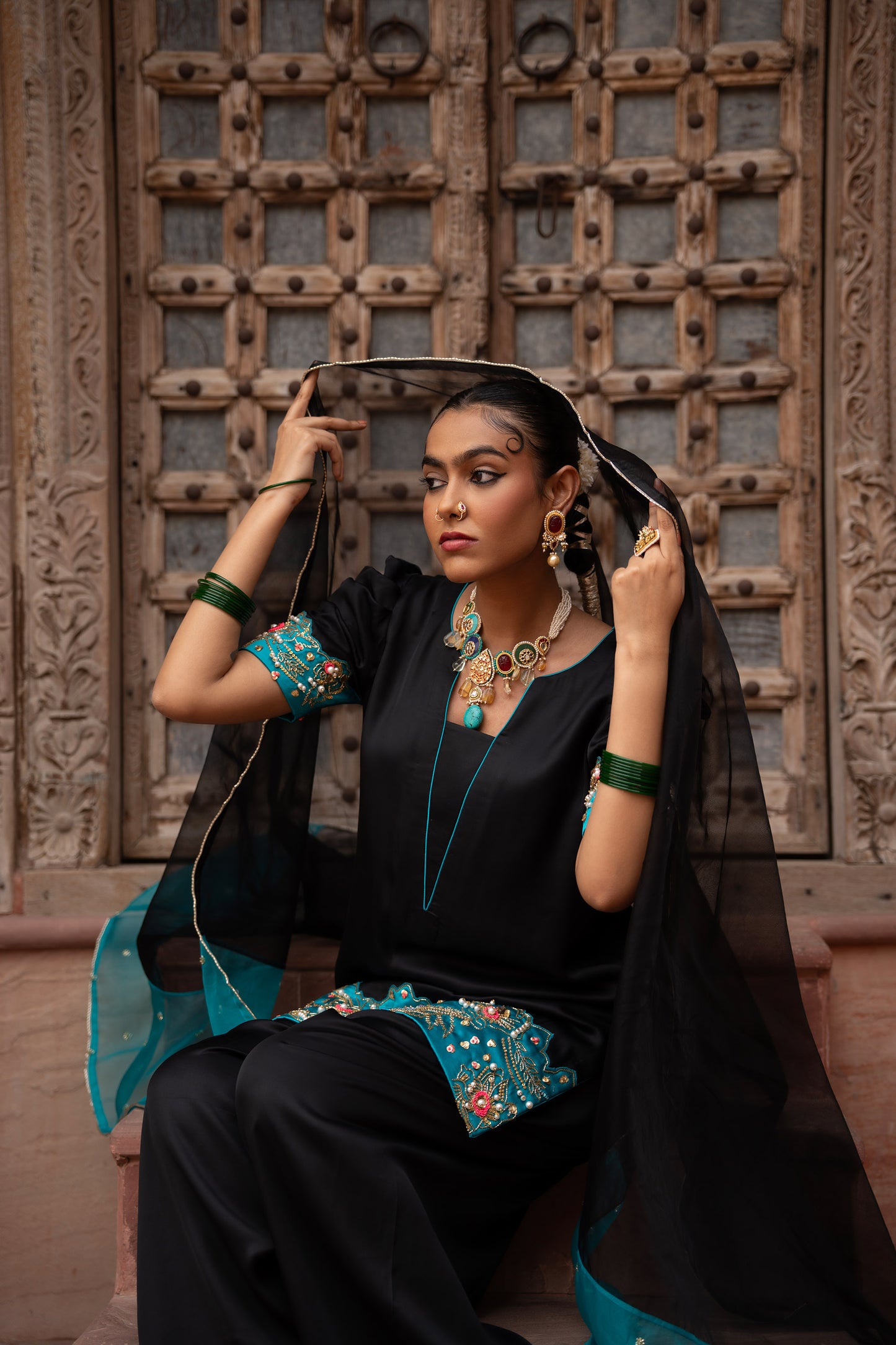 Midnight Noir Hand-Embroidered Farshi Set