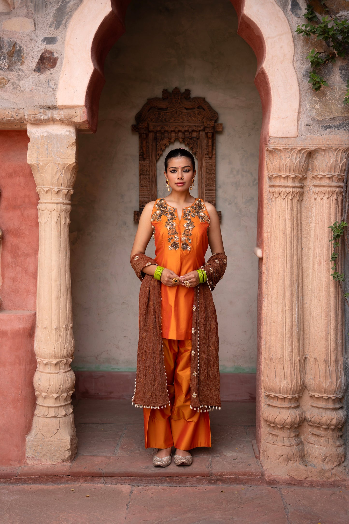 Kesariya Noor Hand-Embroidered Farshi Set