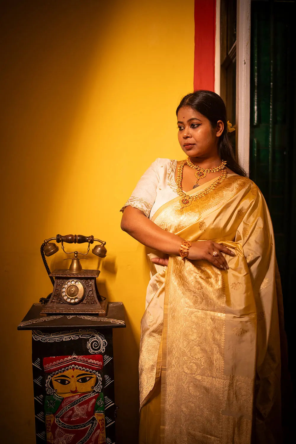 Handloom Cream Pure Silk Banarasi Saree