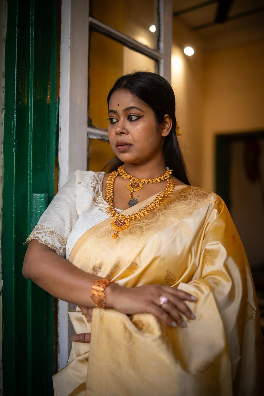 Handloom Cream Pure Silk Banarasi Saree