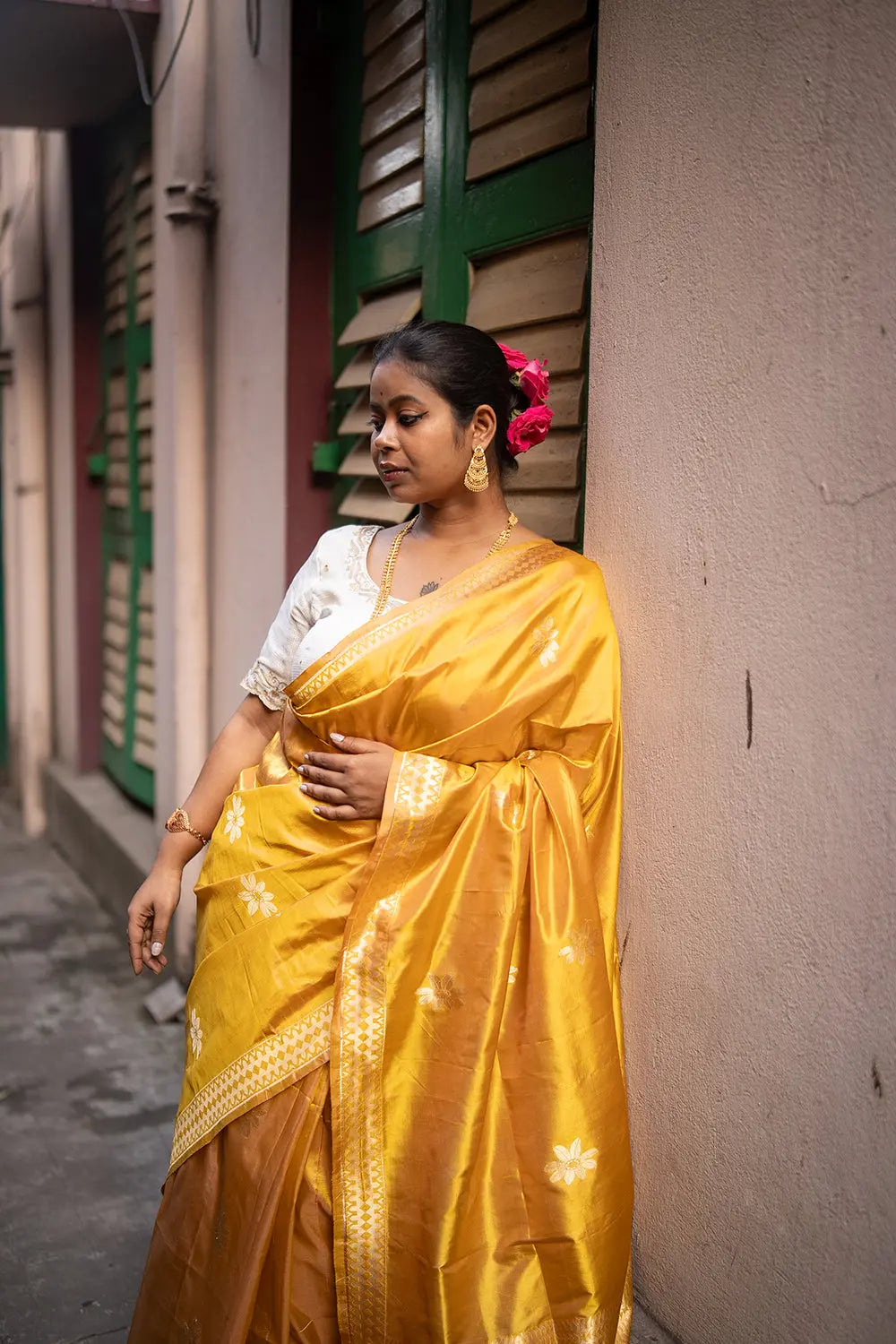 Handloom Gold Yellow Pure Silk Banarasi Saree With Woven Floral Motifs
