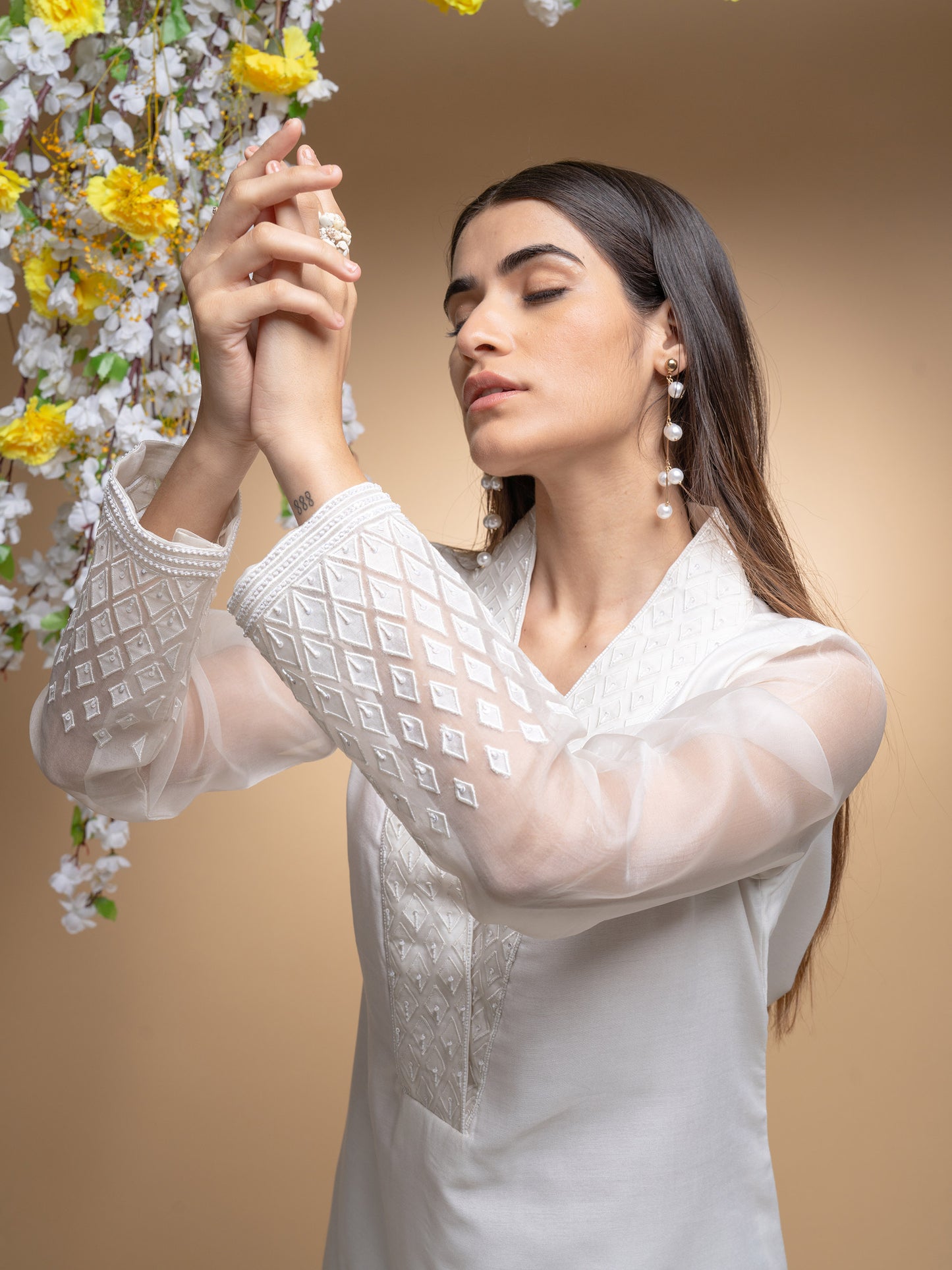 Ivory Chanderi And Organza Applique Embroidered Kurta Set