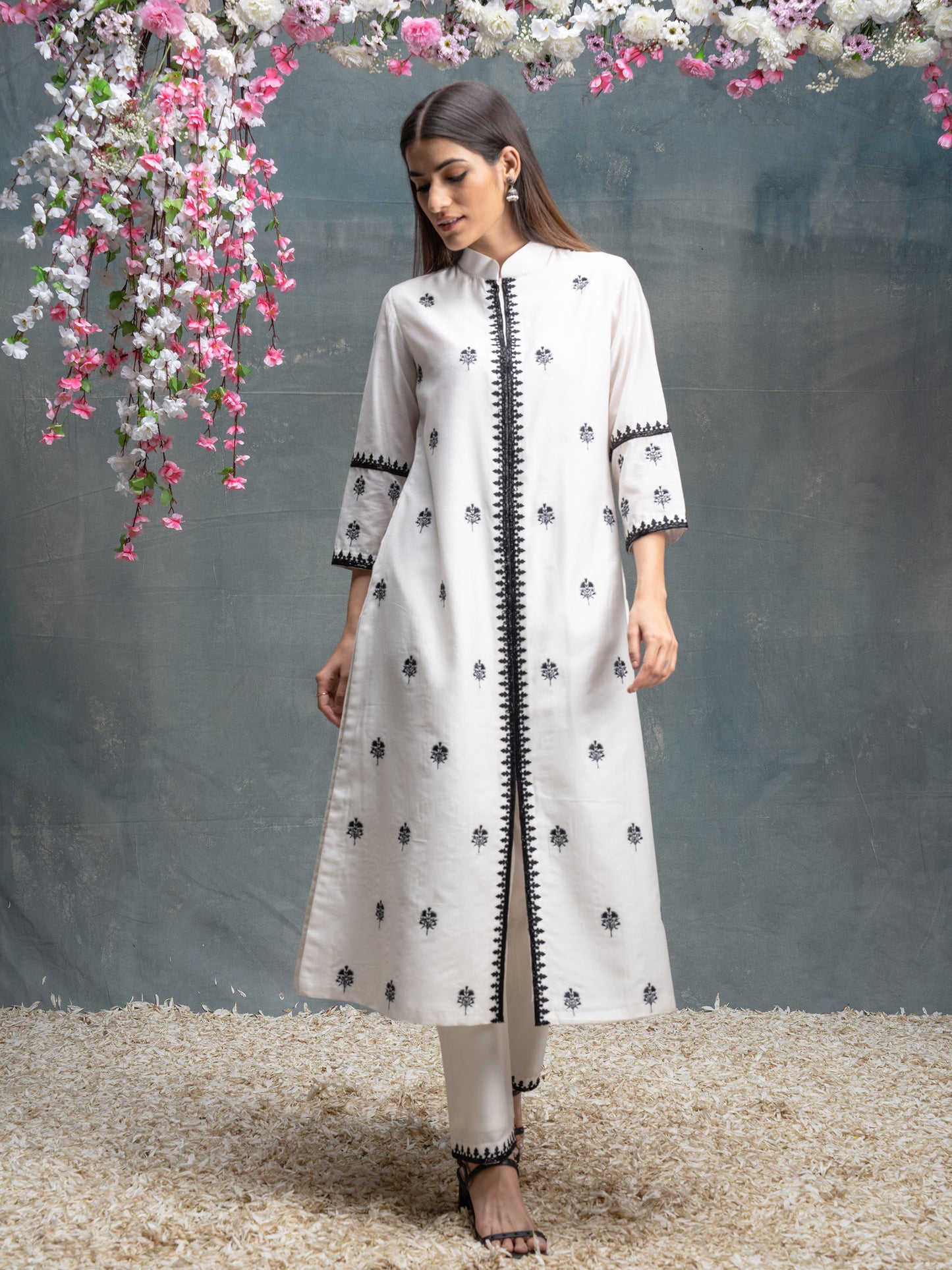 Ivory And Black All Over Embroidered Motifs Kurta Pant Set