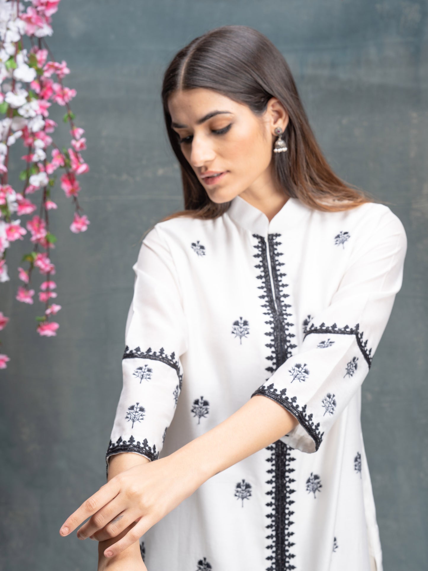Ivory And Black All Over Embroidered Motifs Kurta Pant Set