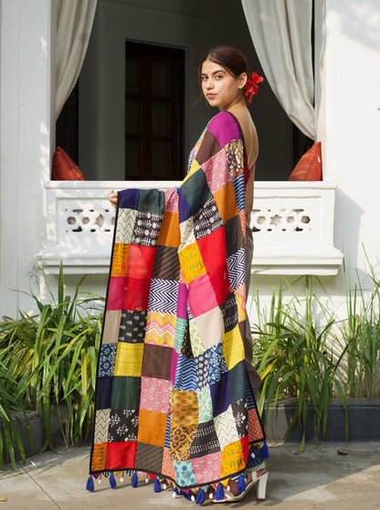 अतरंगी Cotton Gray Saree Gray