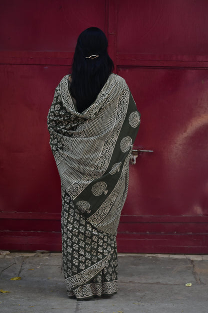 Moody Mama - Mulmul Cotton Block Printed Green Saree