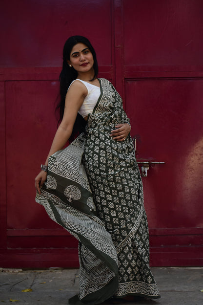 Moody Mama - Mulmul Cotton Block Printed Green Saree