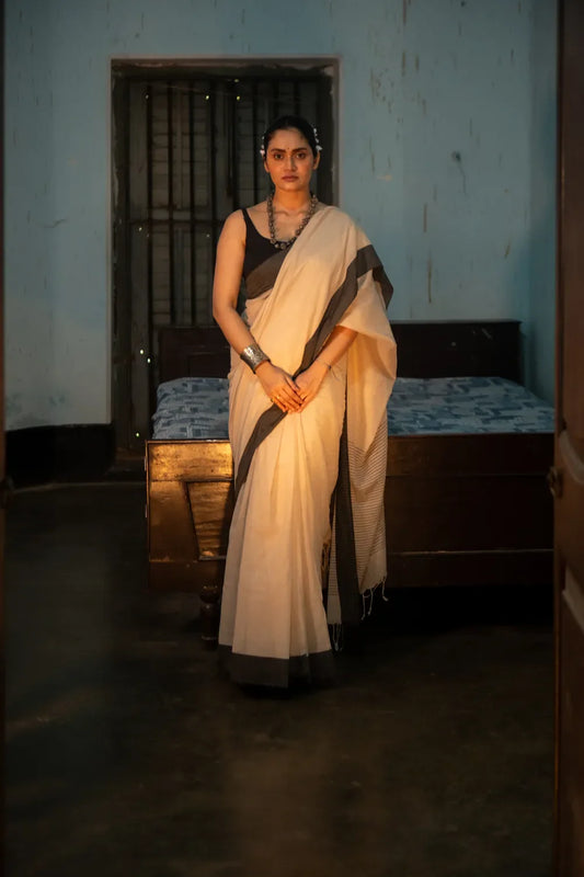 Handloom Beige Pure Cotton Saree with Dark Grey Border