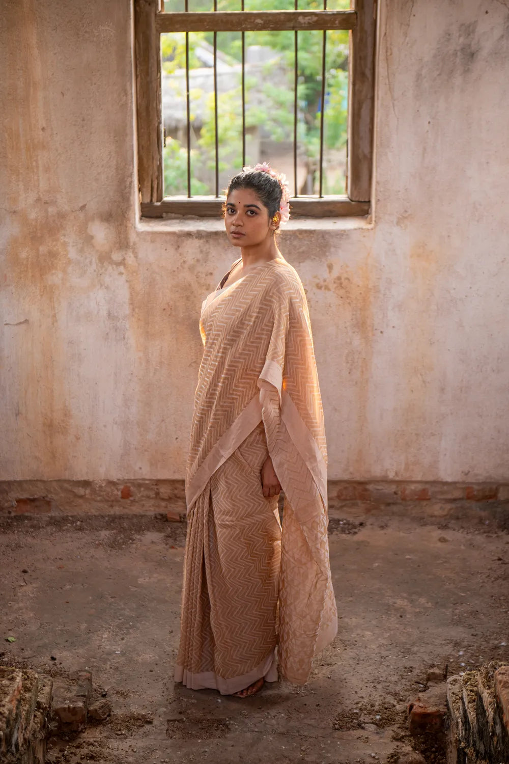 Handloom Beige Sandscape Linen Cotton Saree