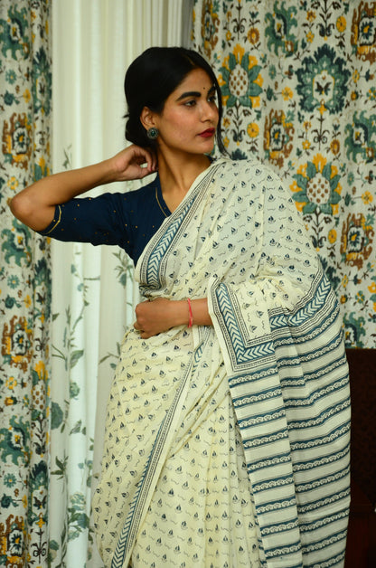 Kagaj ki kashti - My Little Boat White Cotton Mulmul Saree