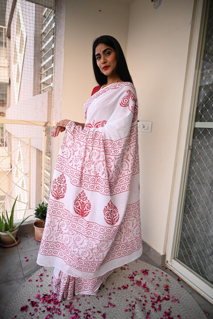 A Girl At Durga Puja - White Handblock Print Natural Dyed - Mulmul Cotton Saree