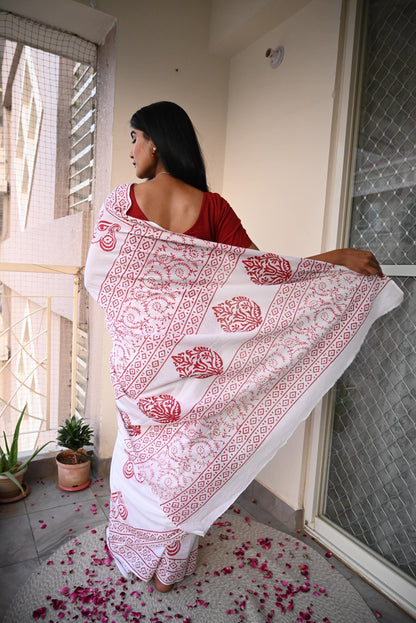 A Girl At Durga Puja - White Handblock Print Natural Dyed - Mulmul Cotton Saree