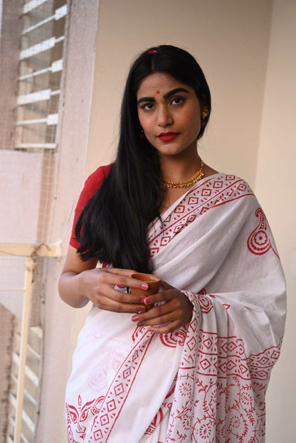 A Girl At Durga Puja - White Handblock Print Natural Dyed - Mulmul Cotton Saree