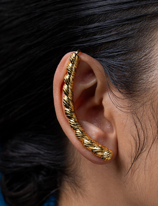 Golden Leaf Tendril Ear Cuff