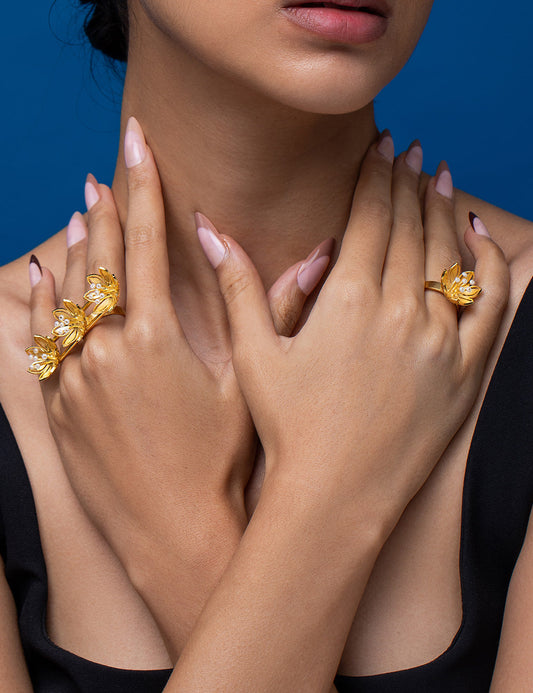 Pearly Golden Flower Three-Finger Ring